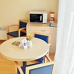 Cintray Parc דירה *