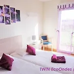 Cintray Parc דירה *