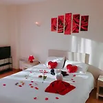 Cintray Parc דירה
